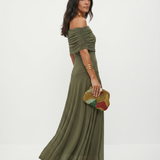 Cecília – Vestido Maxi Elegante e Simples