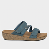 Carrie – Elegância Fresca em Azul Elegante