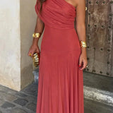 Inês – Vestido Longo Plissado de Um Ombro Elegante